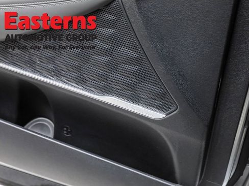 Used 2022 Hyundai Santa Fe Limited image 21