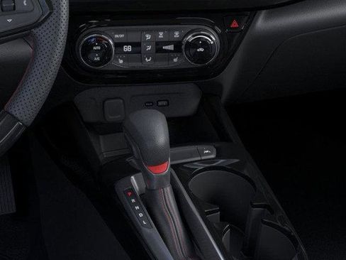 Used 2026 Chevrolet Trax RS FWD image 23