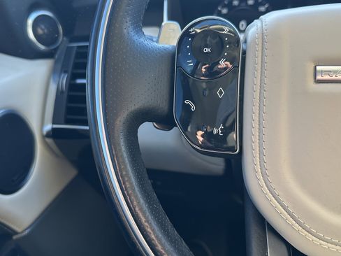 Used 2018 Land Rover Range Rover Sport HSE Dynamic image 19