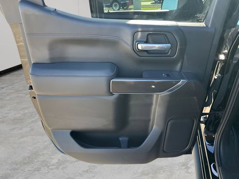 Used 2021 GMC Sierra 1500 AT4 w/ Technology Package image 17