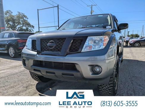 Used 2019 Nissan Frontier SV w/ Value Truck Package AWD/4WD image 11