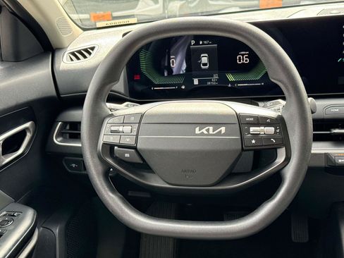 Used 2025 Kia K4 FWD image 14