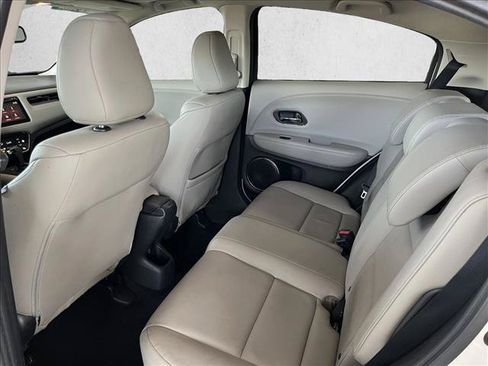 Used 2016 Honda HR-V EX-L image 10