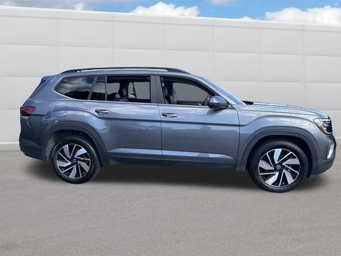 Used 2025 Volkswagen Atlas SE image 5