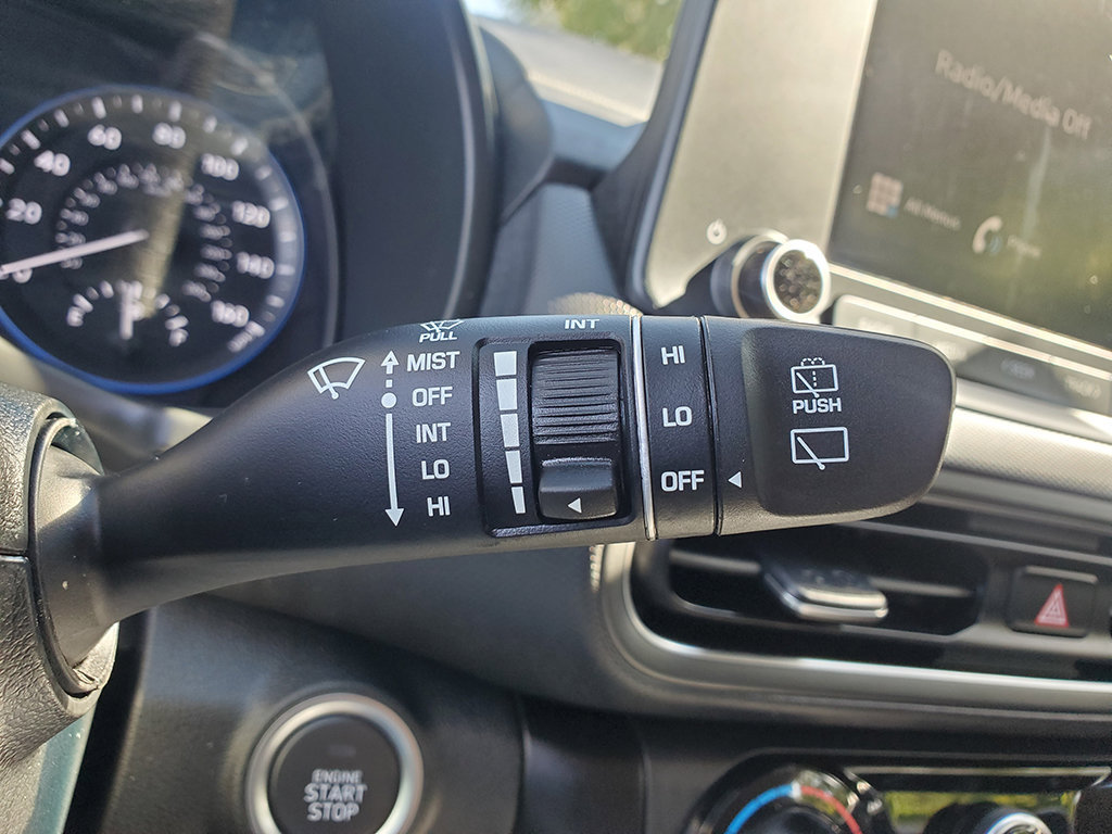 Used 2023 Hyundai Kona SEL FWD image 28