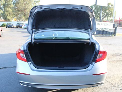 Used 2022 Honda Accord Sport image 11