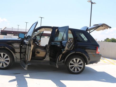 Used 2013 Land Rover Range Rover Sport HSE LUX w/ Luxury Interior Pkg AWD/4WD image 8