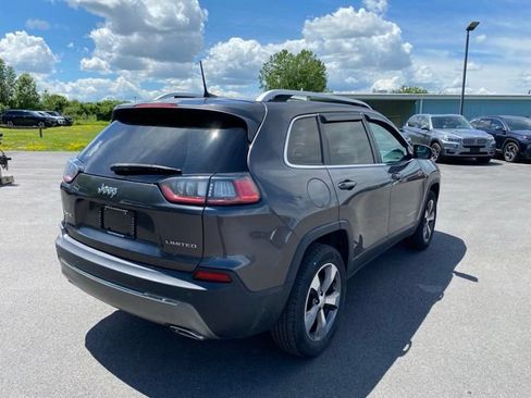Used 2019 Jeep Cherokee Limited AWD/4WD image 23