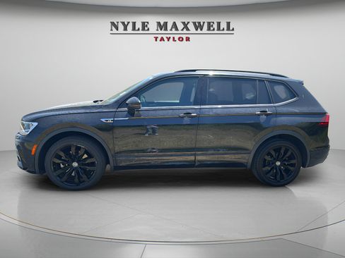 Used 2021 Volkswagen Tiguan SE R-Line FWD image 10