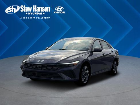 New 2026 Hyundai Elantra Limited FWD image 1