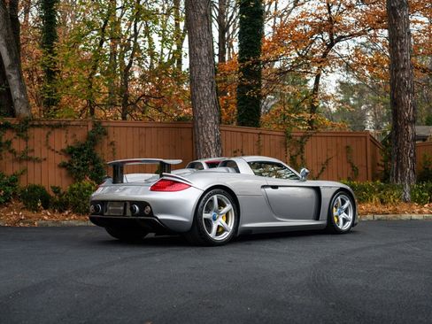 Used 2005 Porsche Carrera GT image 8