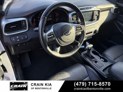 Used 2019 Kia Sorento SX image 11