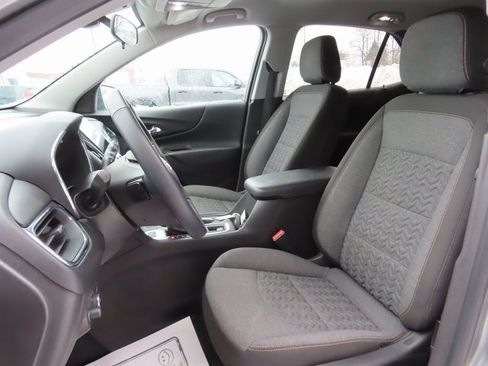 Used 2023 Chevrolet Equinox LT image 18