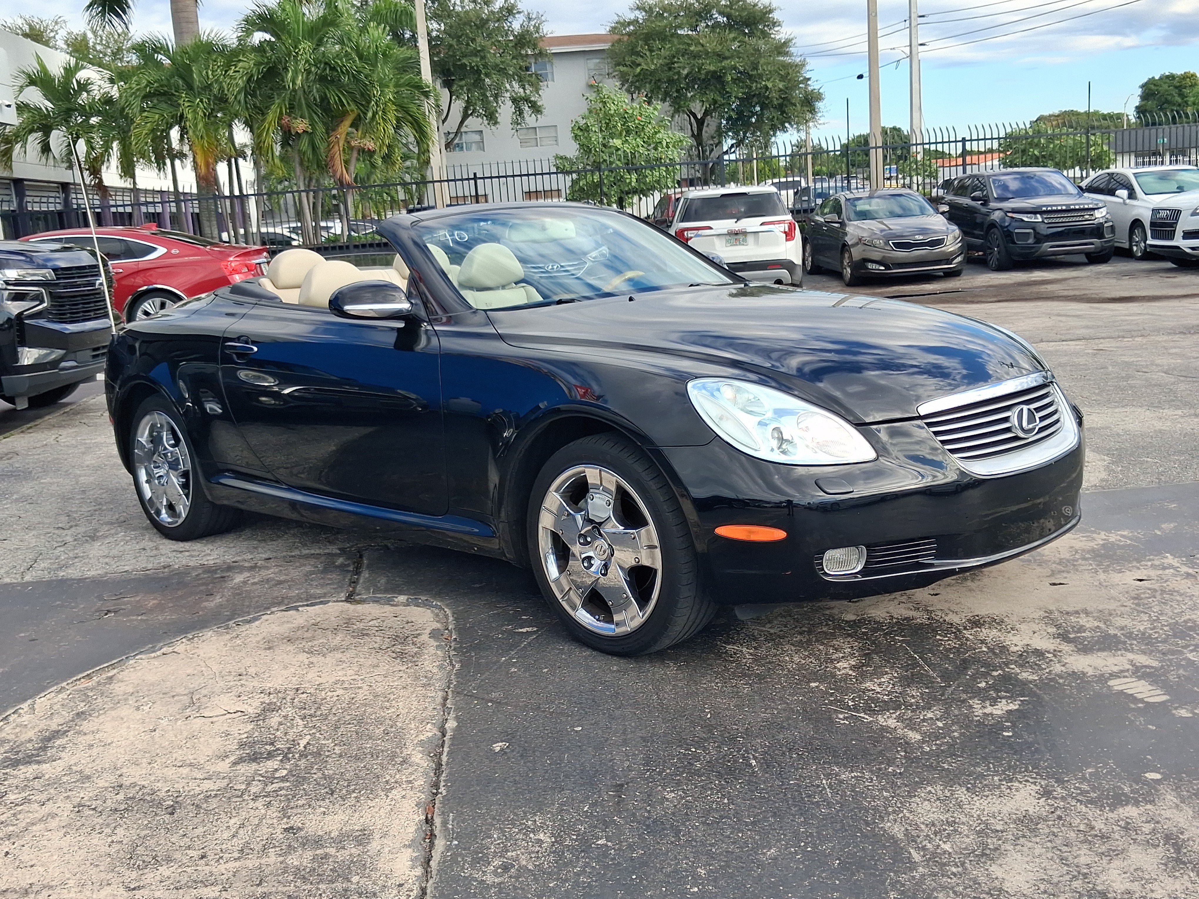Used 2005 Lexus SC 430 Convertible RWD image 4