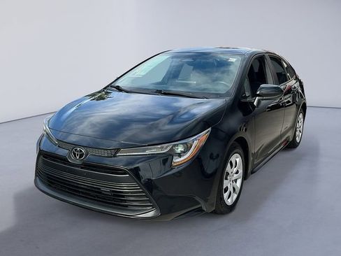 Used 2023 Toyota Corolla LE FWD image 1