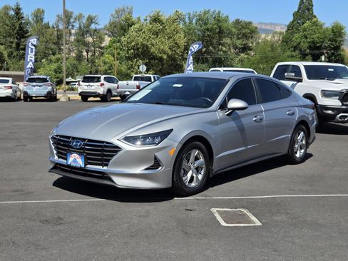 Used 2022 Hyundai Sonata SE FWD image 1