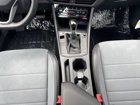 New 2025 Volkswagen Jetta SE image 19