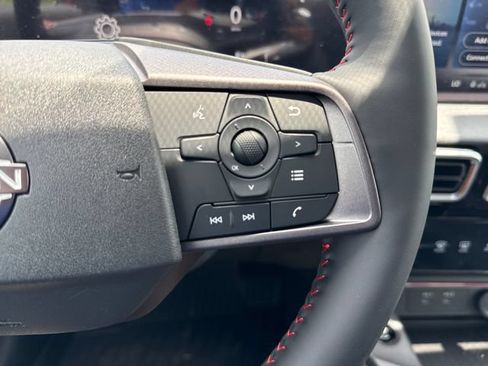 New 2026 Nissan Sentra SR w/ SR Premium Package FWD image 31