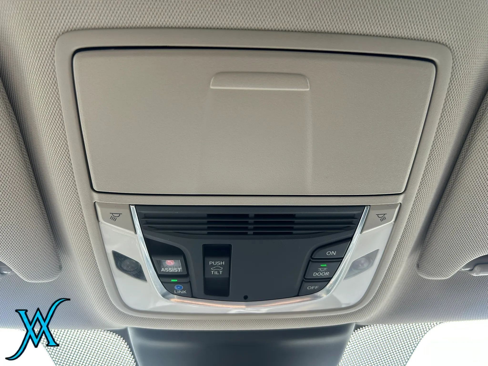 Used 2022 Acura TLX FWD image 37