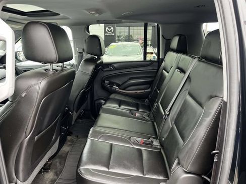 Used 2015 Chevrolet Suburban LT w/ Luxury Package AWD/4WD image 12
