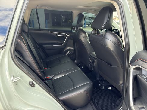Used 2022 Toyota RAV4 Adventure w/ Convenience Package AWD/4WD image 7