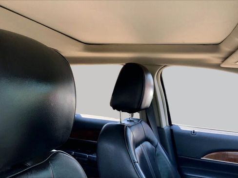Used 2013 Lincoln MKX AWD image 13
