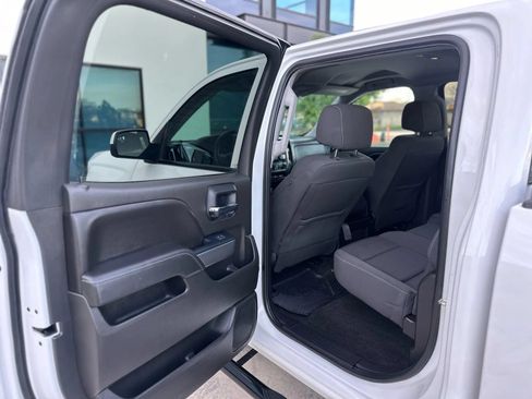Used 2018 Chevrolet Silverado 1500 LT w/ LT Eassist Package AWD/4WD image 13