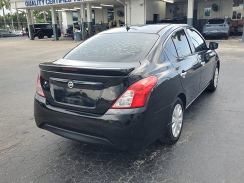 Used 2017 Nissan Versa SV FWD image 7