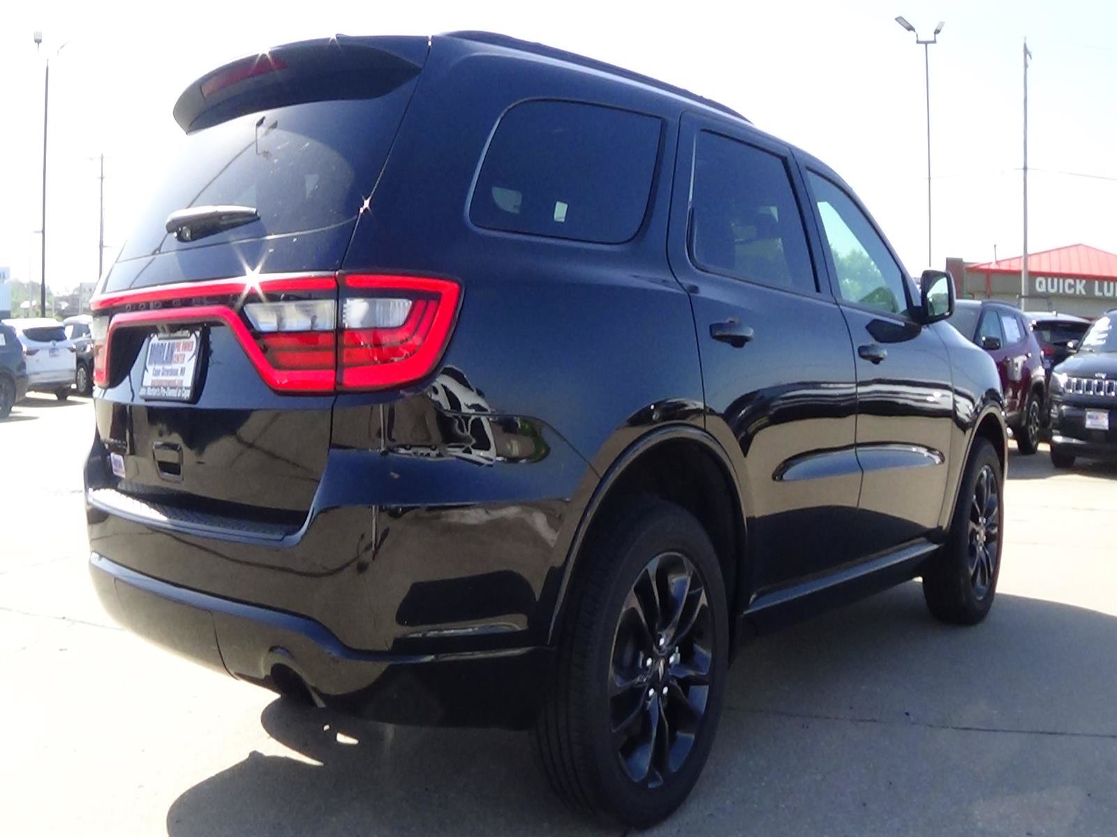 Certified 2024 Dodge Durango SXT w/ SXT Blacktop Group AWD/4WD image 6