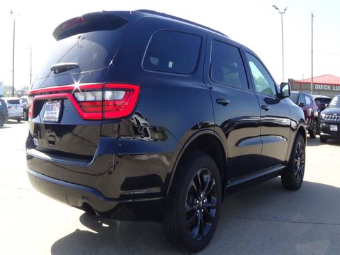 Certified 2024 Dodge Durango SXT w/ SXT Blacktop Group AWD/4WD image 6