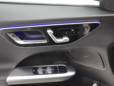 Used 2024 Mercedes-Benz C 300 Sedan image 22