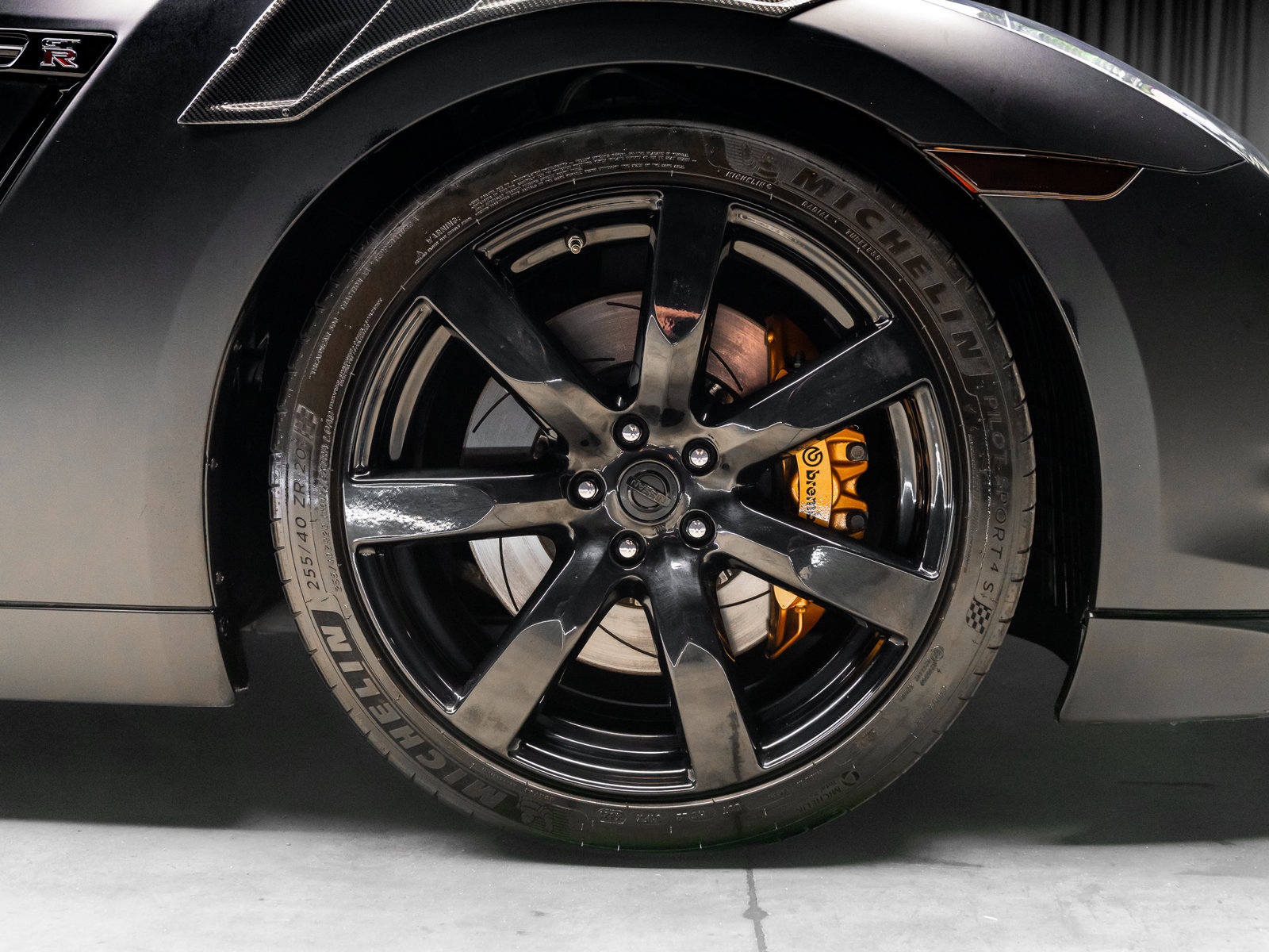 Used 2009 Nissan GT-R Premium AWD/4WD image 28