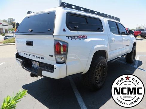 Used 2021 Toyota Tacoma TRD Sport image 8