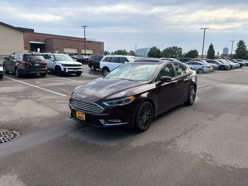 Used 2017 Ford Fusion Platinum AWD/4WD image 4