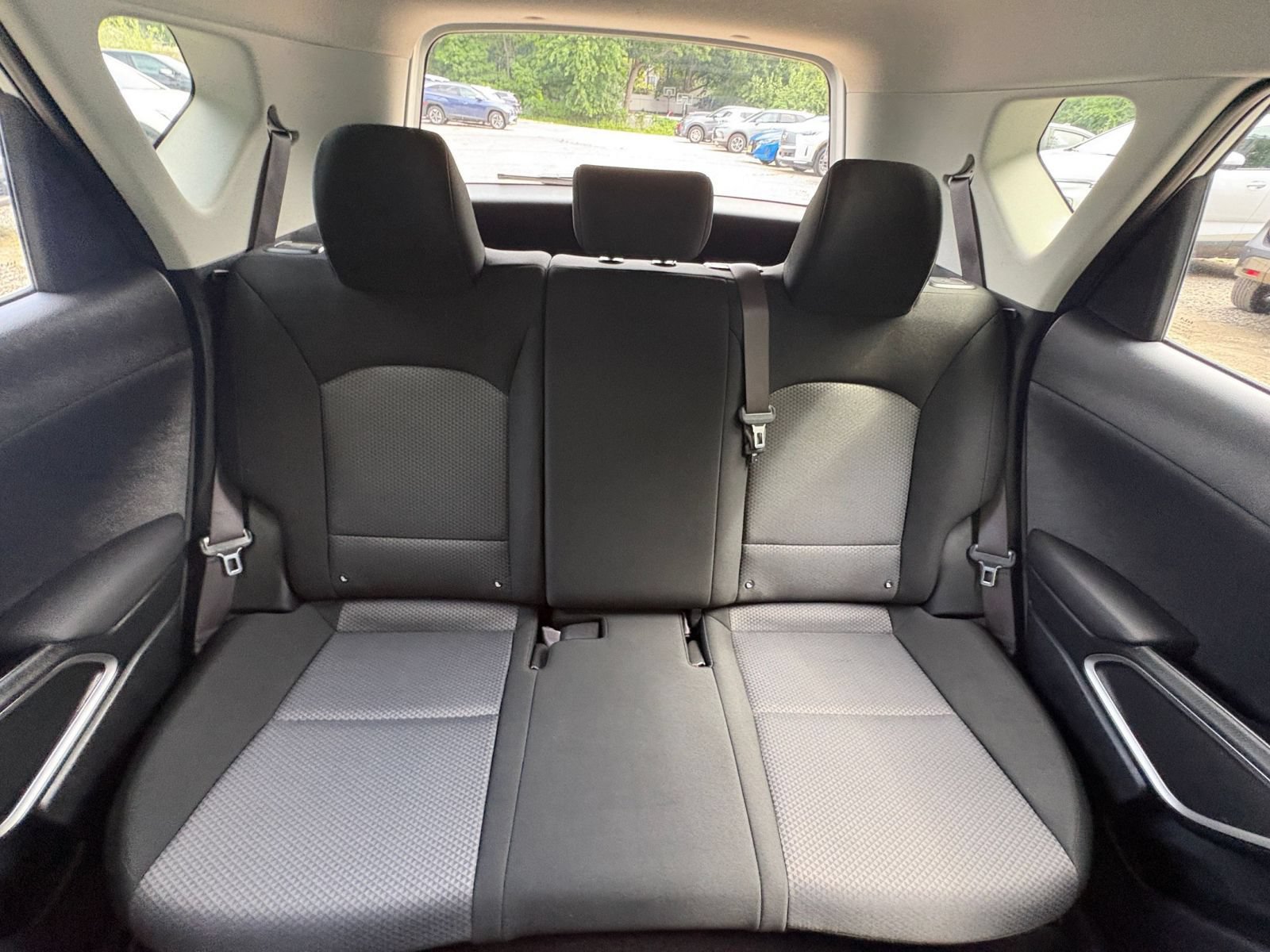 Used 2025 Kia Soul LX w/ LX Technology Package FWD image 33