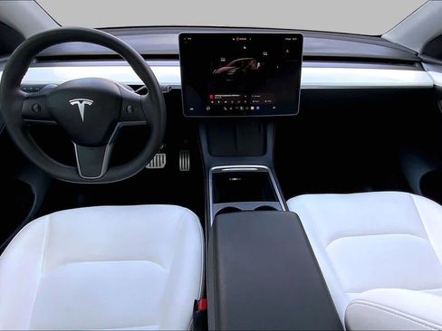 Used 2022 Tesla Model Y Performance AWD/4WD image 14
