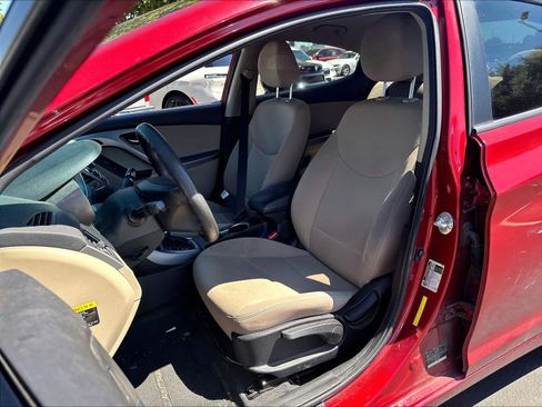 Used 2016 Hyundai Elantra SE w/ Option Group 02 FWD image 20