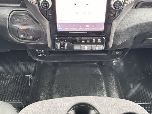 New 2026 RAM 2500 Tradesman AWD/4WD image 22