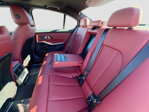 New 2026 BMW 330i Sedan w/ M Sport Package image 21