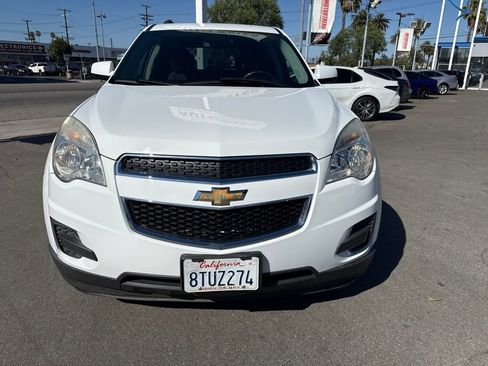 Used 2015 Chevrolet Equinox LT w/ Driver Convenience Package FWD image 2