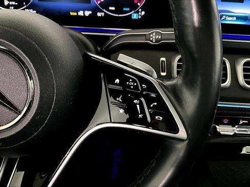 Used 2024 Mercedes-Benz GLE 450 4MATIC image 25