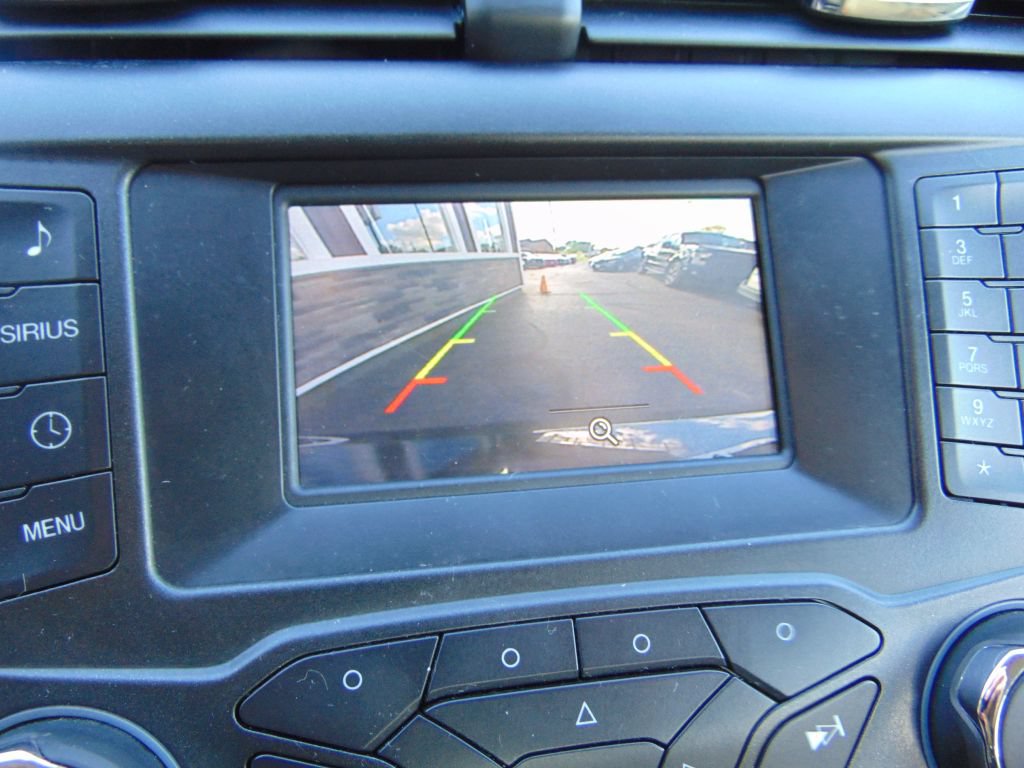 Used 2015 Ford Fusion SE FWD image 22