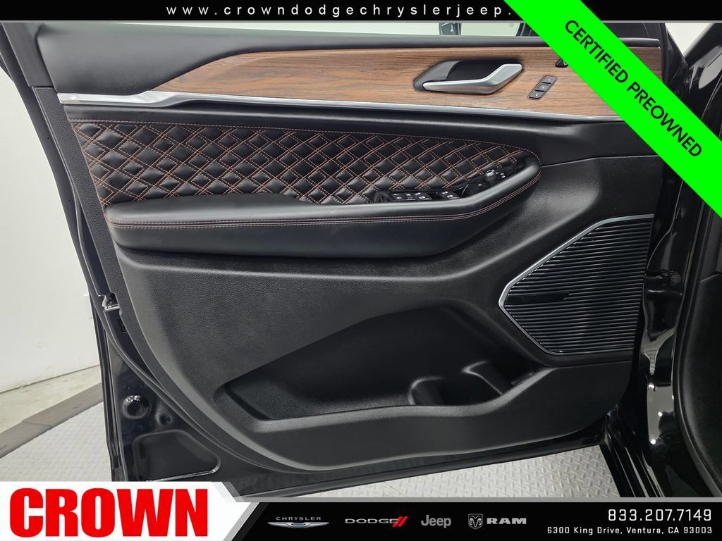Certified 2023 Jeep Grand Cherokee Summit w/ Adv Protech Group IV AWD/4WD image 22
