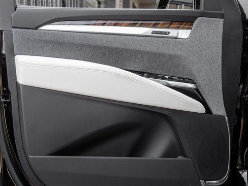 Used 2026 Cadillac Escalade ESV Platinum Sport w/ LPO, Floor Liner Package image 15