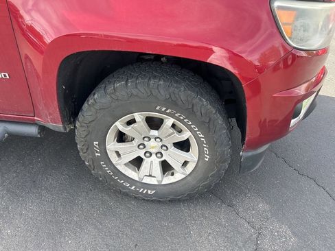 Used 2018 Chevrolet Colorado LT w/ LT Convenience Package image 12