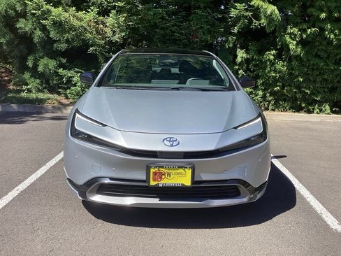 Used 2024 Toyota Prius Limited w/ Limited Premium Package AWD/4WD image 21