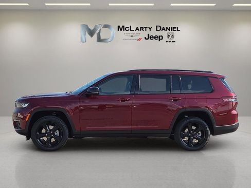 New 2025 Jeep Grand Cherokee L Limited w/ Black Appearance Package image 3