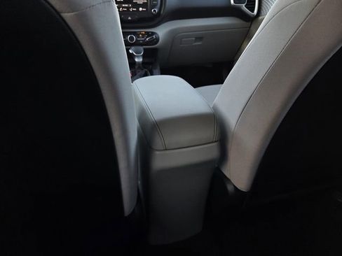 Used 2022 Kia Soul LX w/ Technology Package image 14