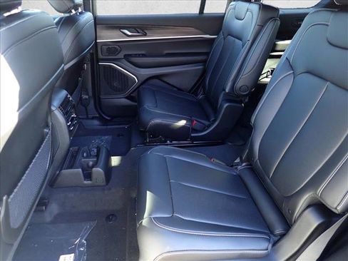 New 2026 Jeep Grand Cherokee L Limited w/ Luxury Tech Group II image 10