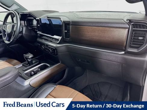 Certified 2024 Chevrolet Silverado 1500 High Country w/ High Country Premium Package AWD/4WD image 36